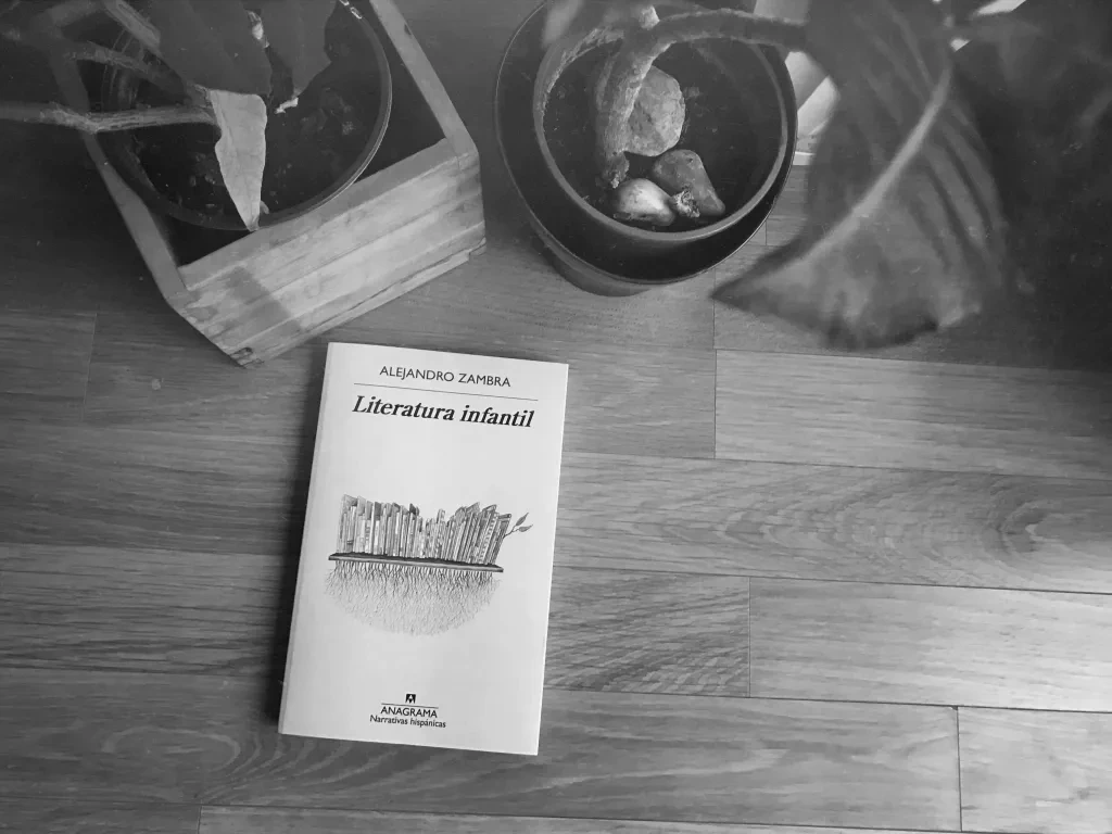 Alejandro Zambra: Un análisis de ‘Literatura infantil’